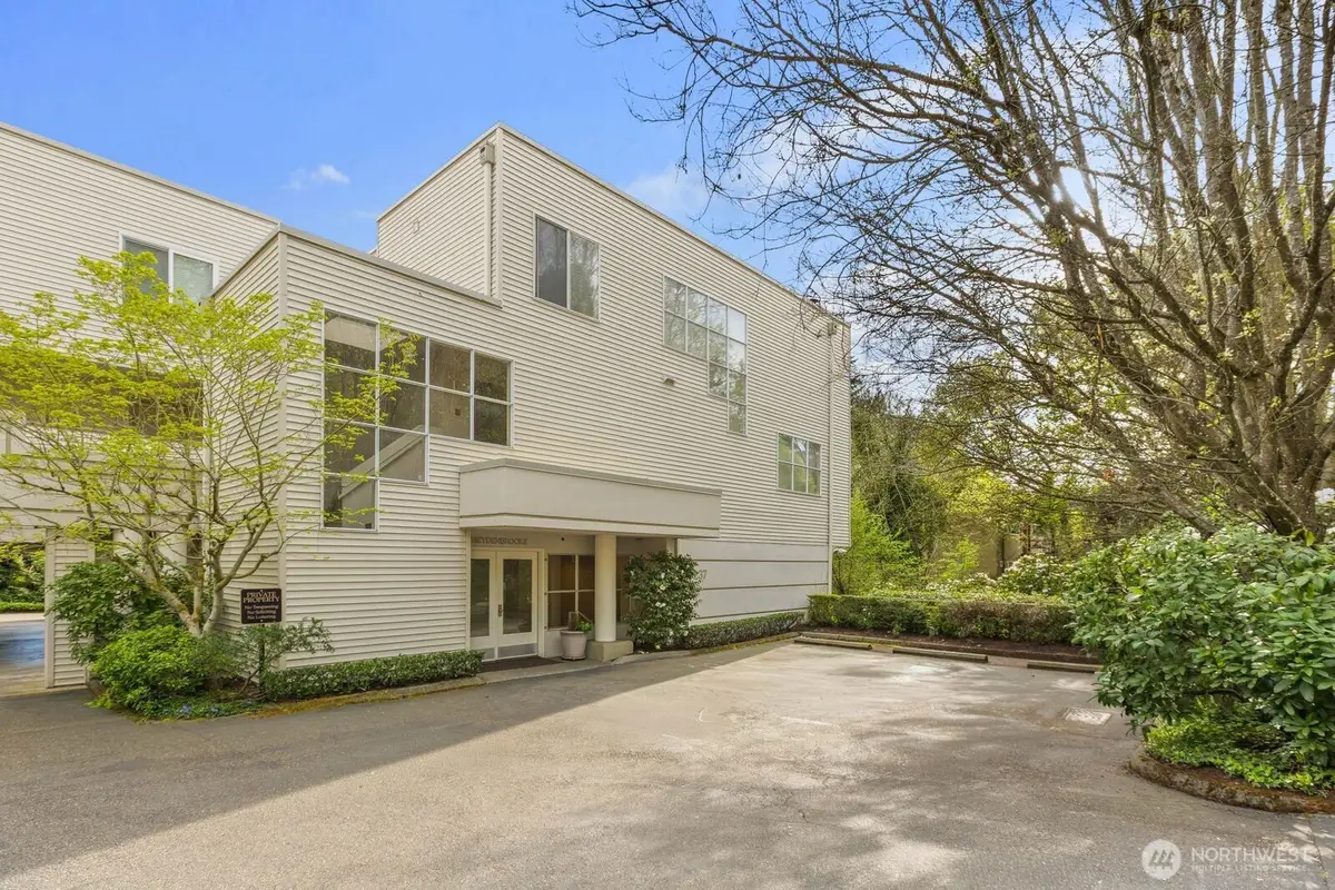 10237 SE 3rd Street #5, Bellevue, WA 98004 - #1