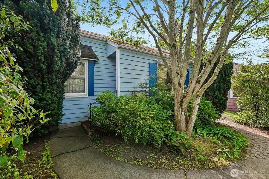 6830 27th Avenue Ne, Seattle, WA 98115 - #2