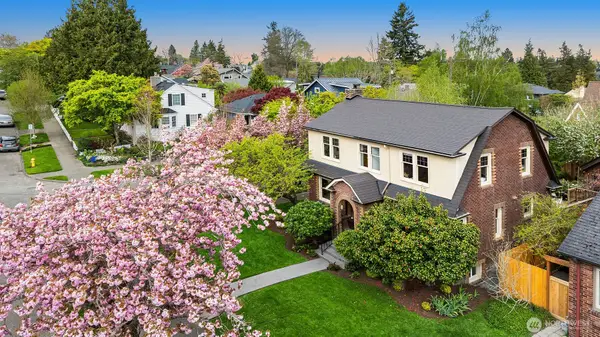 6856 17th Avenue Ne, Seattle, WA 98115