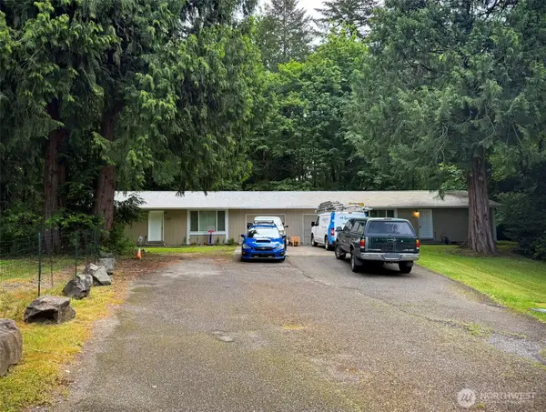 4420 NW Ridgewood Court #A & B, Olympia, WA 98502
