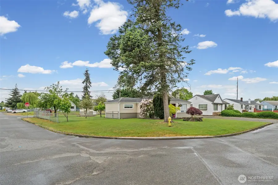 8528 33rd Avenue S, Lakewood, WA 98499 - #3