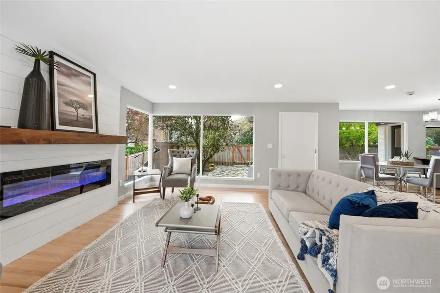 10726 Sand Point Way Ne #A, Seattle, WA 98125 - #2