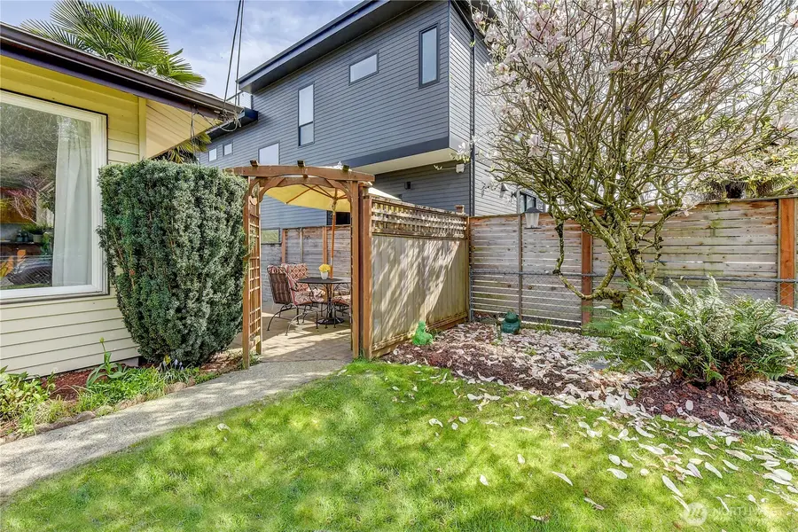 610 27th Avenue E, Seattle, WA 98112 - #3