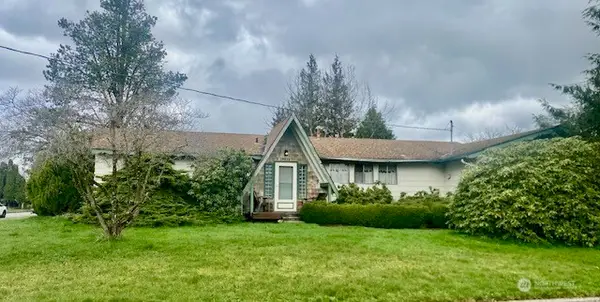 2633 Cascade Avenue, Enumclaw, WA 98022