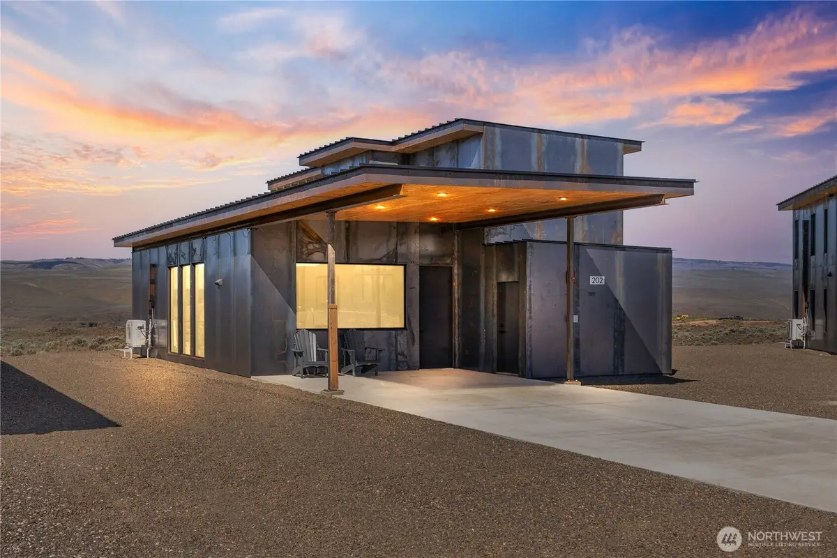 202 Rattlesnake Point Nw, Quincy, WA 98848 - #1