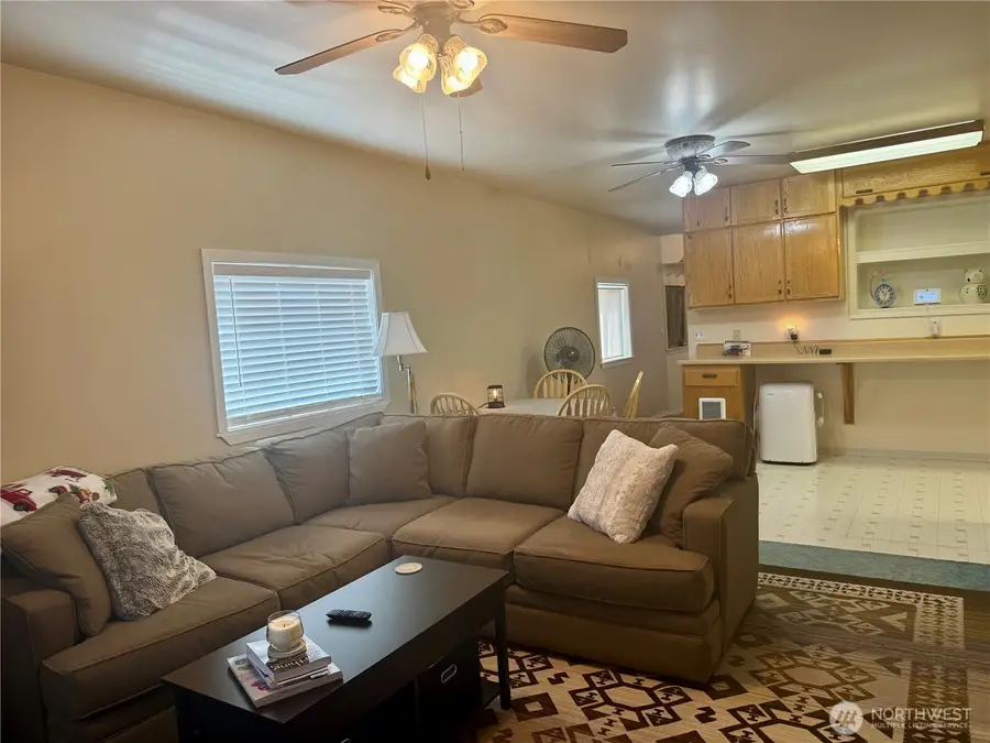 211 W Main Street, Almira, WA 99103 - #2