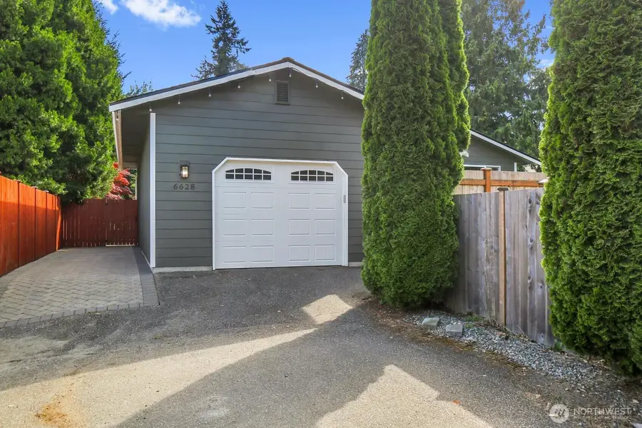 6628 Beverly Boulevard, Everett, WA 98203 - #2