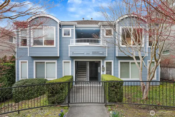 2841 14th Avenue W #202, Seattle, WA 98119