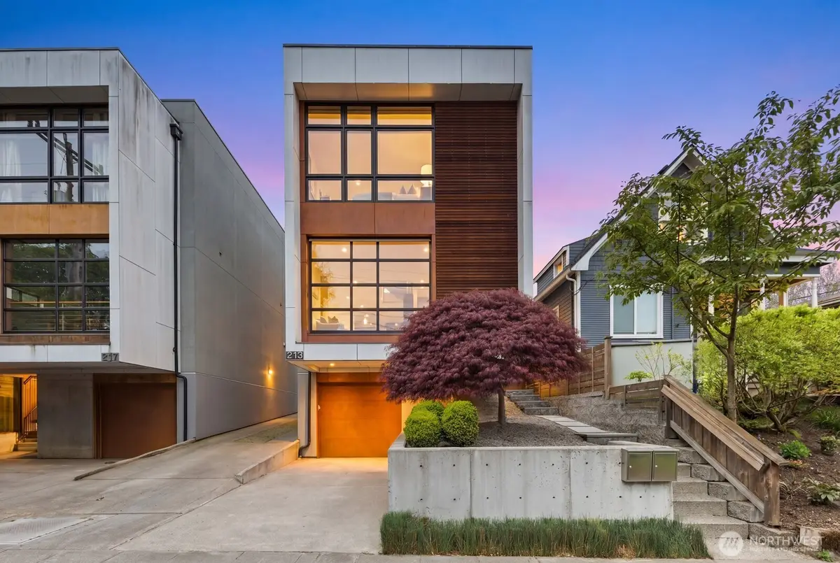 213 21st Avenue, Seattle, WA 98122 - #1