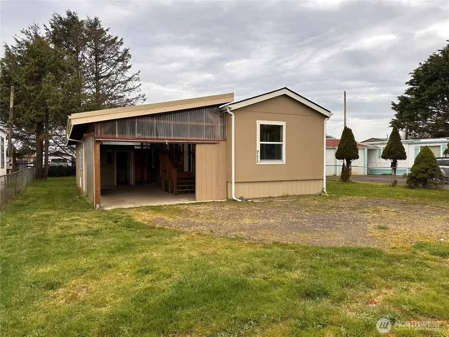 711 S Rain Street Ne, Ocean Shores, WA 98569 - #2