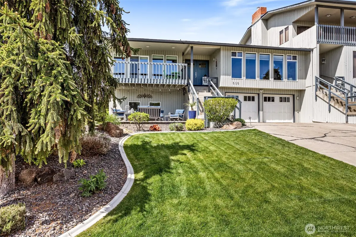 530 Follow Through Drive, Yakima, WA 98901 - #1