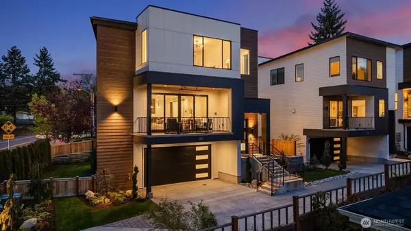 138 8th Ct, Kirkland, WA 98033