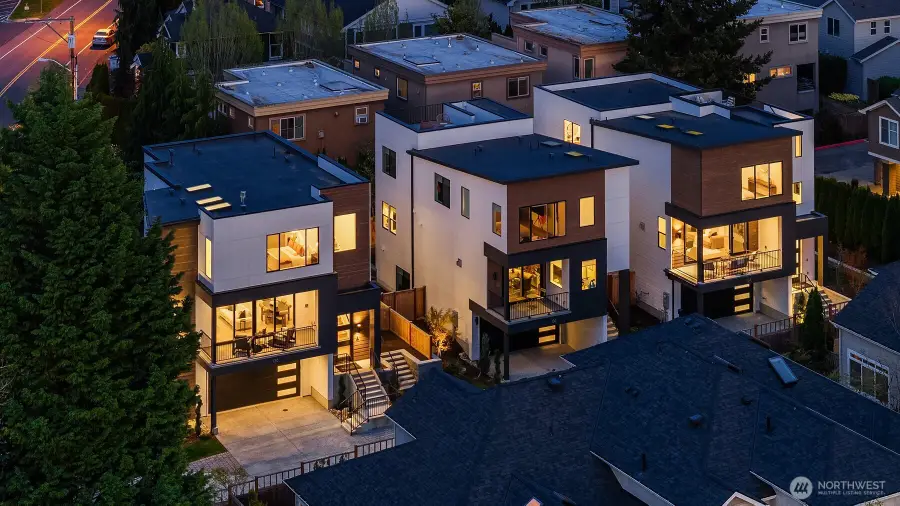 138 8th Court, Kirkland, WA 98033 - #2