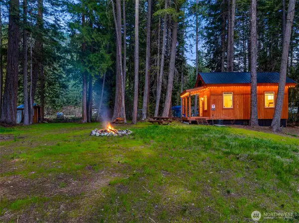 18120 Sunland Drive, Lake Wenatchee, WA 98826