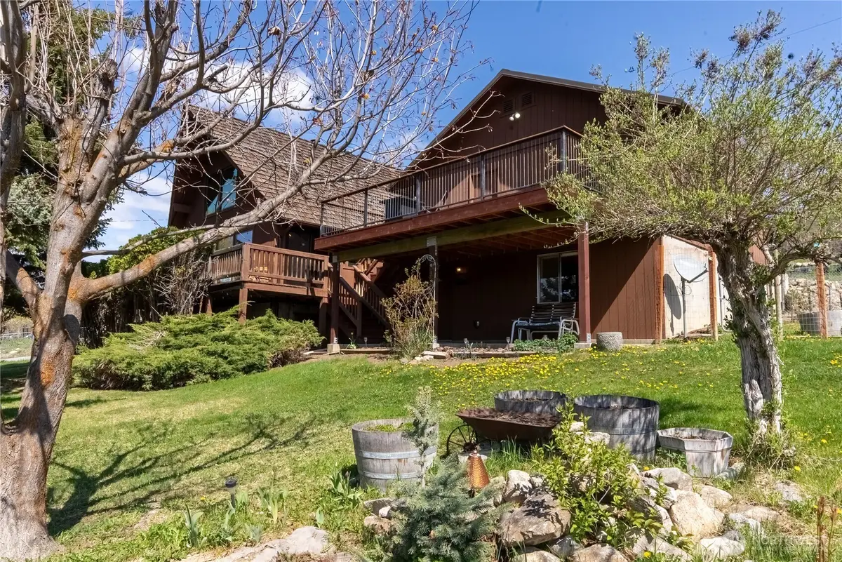 417 Perry Street, Winthrop, WA 98862 - #1