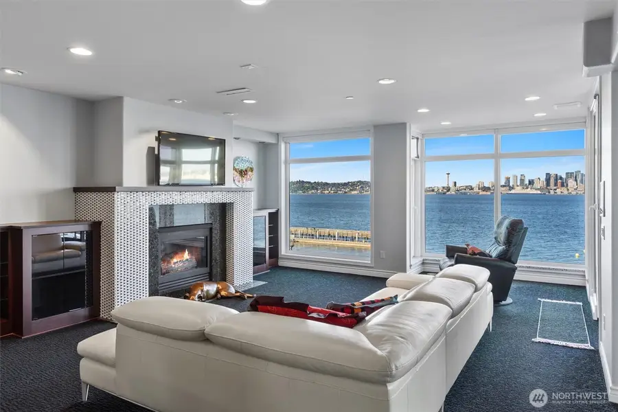 1661 Harbor Avenue Sw #502, Seattle, WA 98116 - #3
