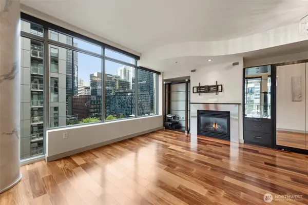 900 Lenora Street #801, Seattle, WA 98121