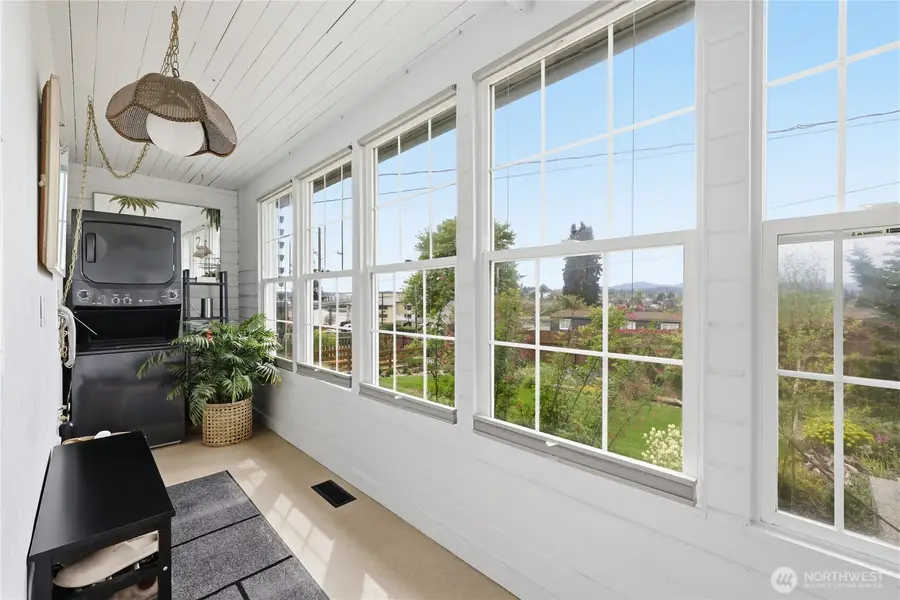 2004 E 15th Street, Bremerton, WA 98310 - #3