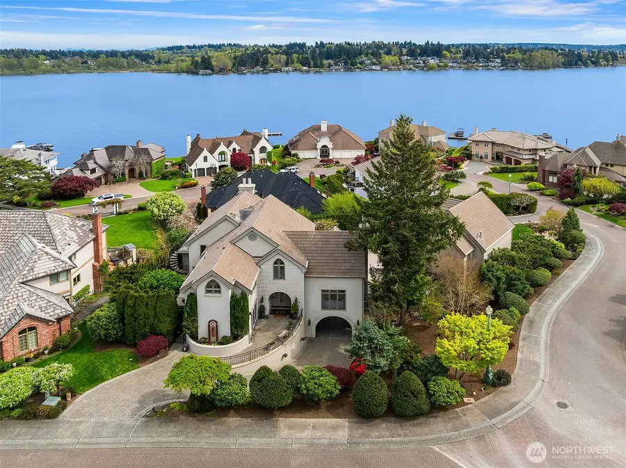 8496 NE Woodland Cove Drive, Kirkland, WA 98034 - #2