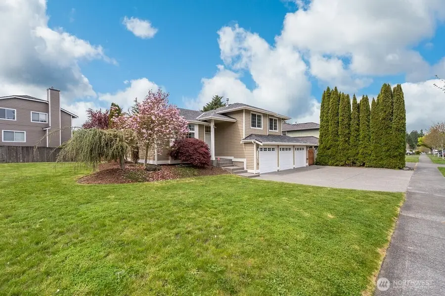 1728 Amber Boulevard, Puyallup, WA 98372 - #3