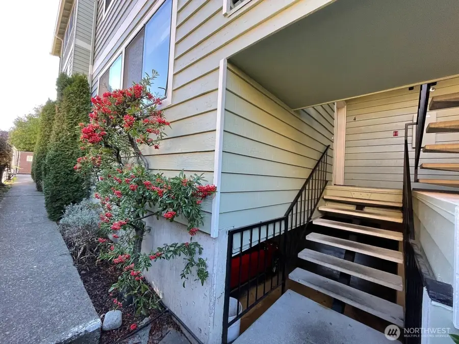 731 N 94th Street #8, Seattle, WA 98103 - #2