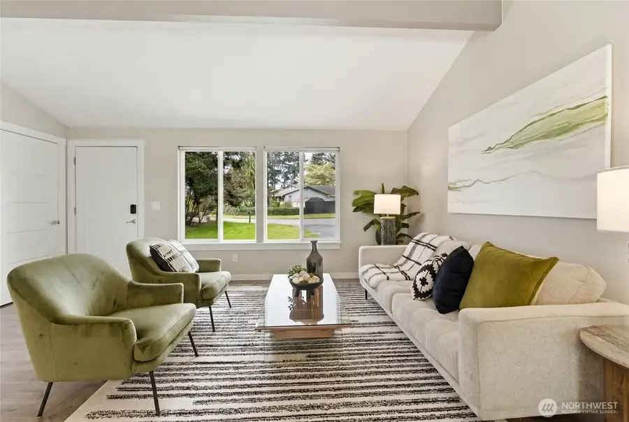 212 76th Place Sw, Everett, WA 98203 - #3