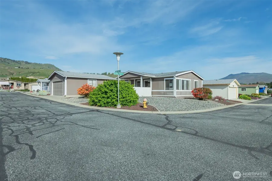 1706 Twin Peaks Drive #83, Wenatchee, WA 98801 - #2