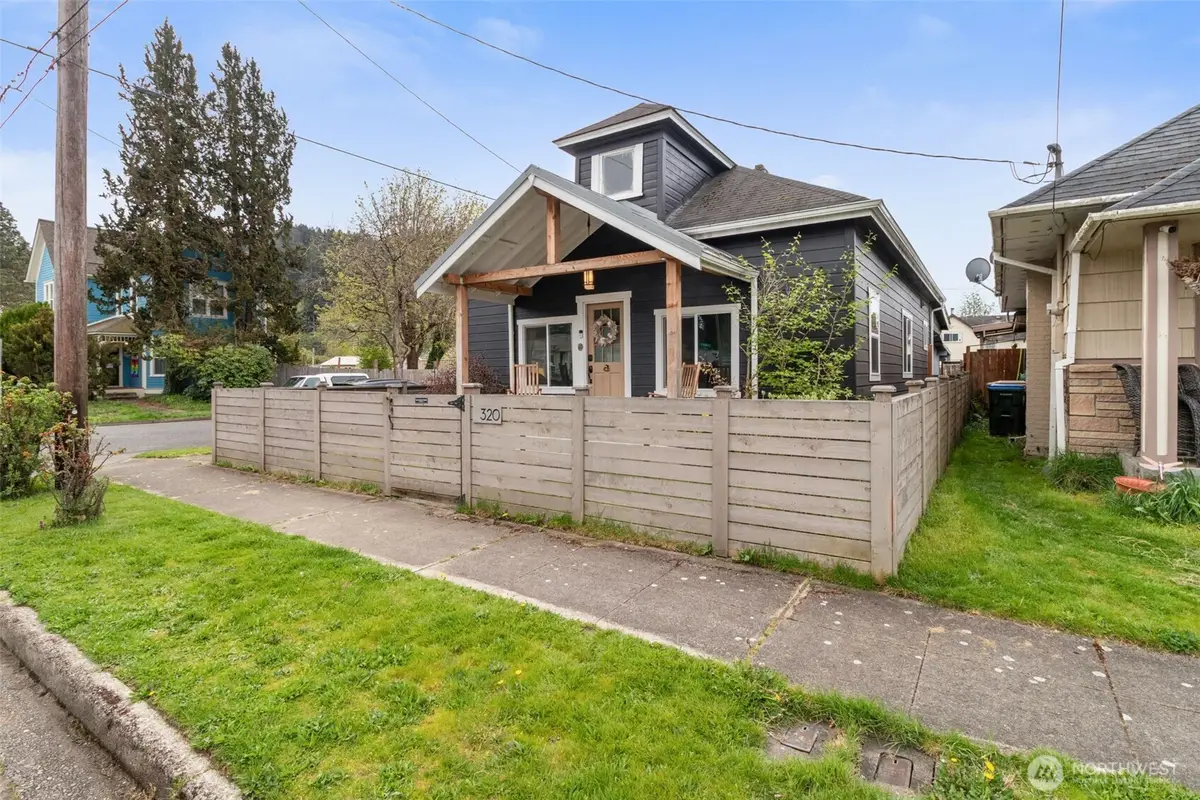 320 E Main Street, Centralia, WA 98531 - #1