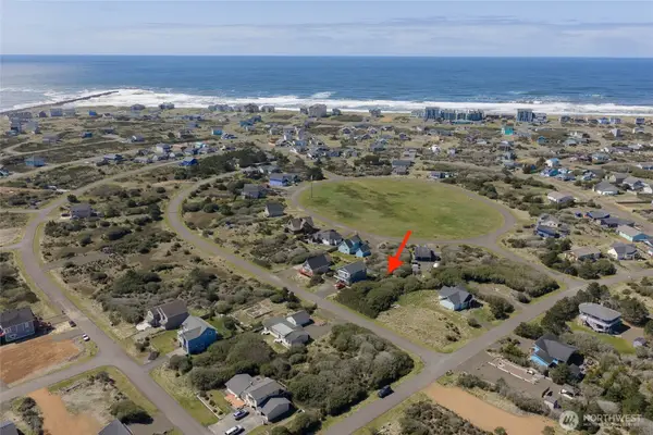 408 S Bel Air Loop Sw #5, Ocean Shores, WA 98569