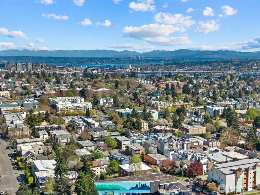 966 N Allen Place, Seattle, WA 98103 - #3