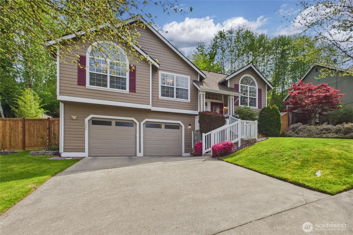 1995 Miss Ellis Loop Ne, Poulsbo, WA 98370 - #1