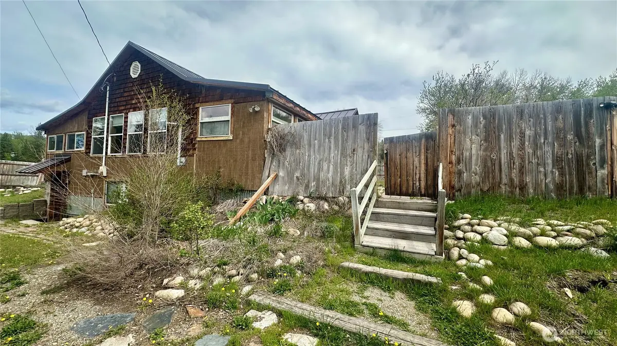 400 Bluff Street, Winthrop, WA 98862 - #1