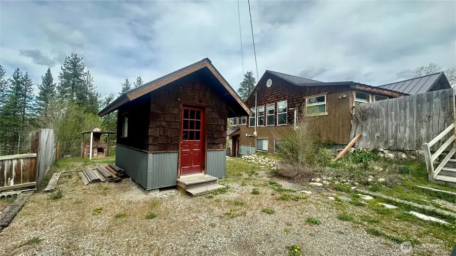 400 Bluff Street, Winthrop, WA 98862 - #3