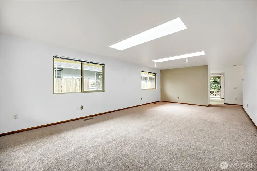 24806 10th Avenue S, Des Moines, WA 98198 - #2