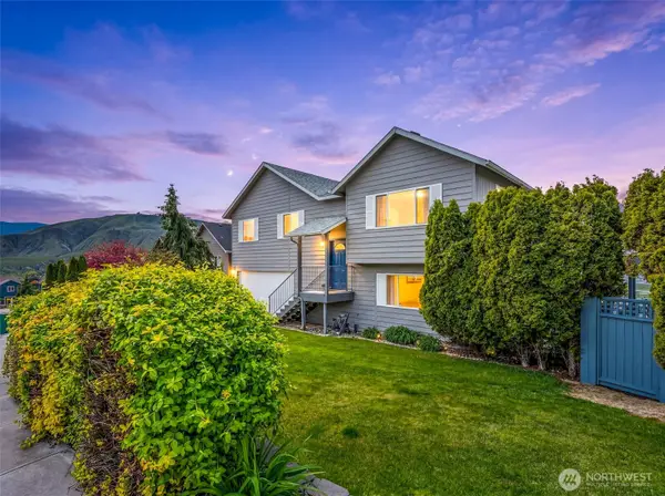 712 Lexington Place, East Wenatchee, WA 98802