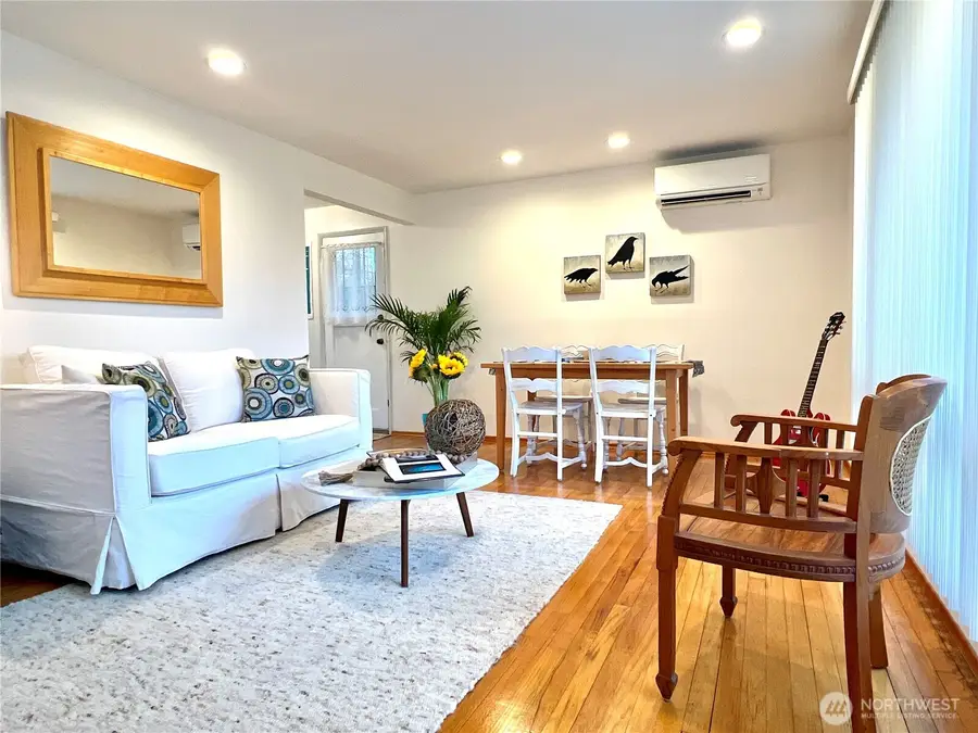 7919 45th Avenue S, Seattle, WA 98118 - #2