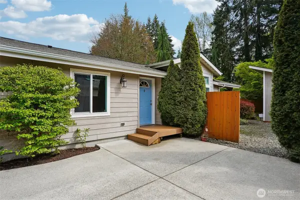 3308 206th Place Se, Bothell, WA 98012