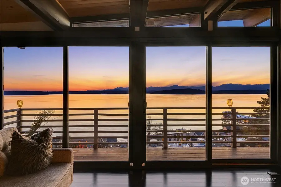 3831 58th Avenue Sw, Seattle, WA 98116 - #3