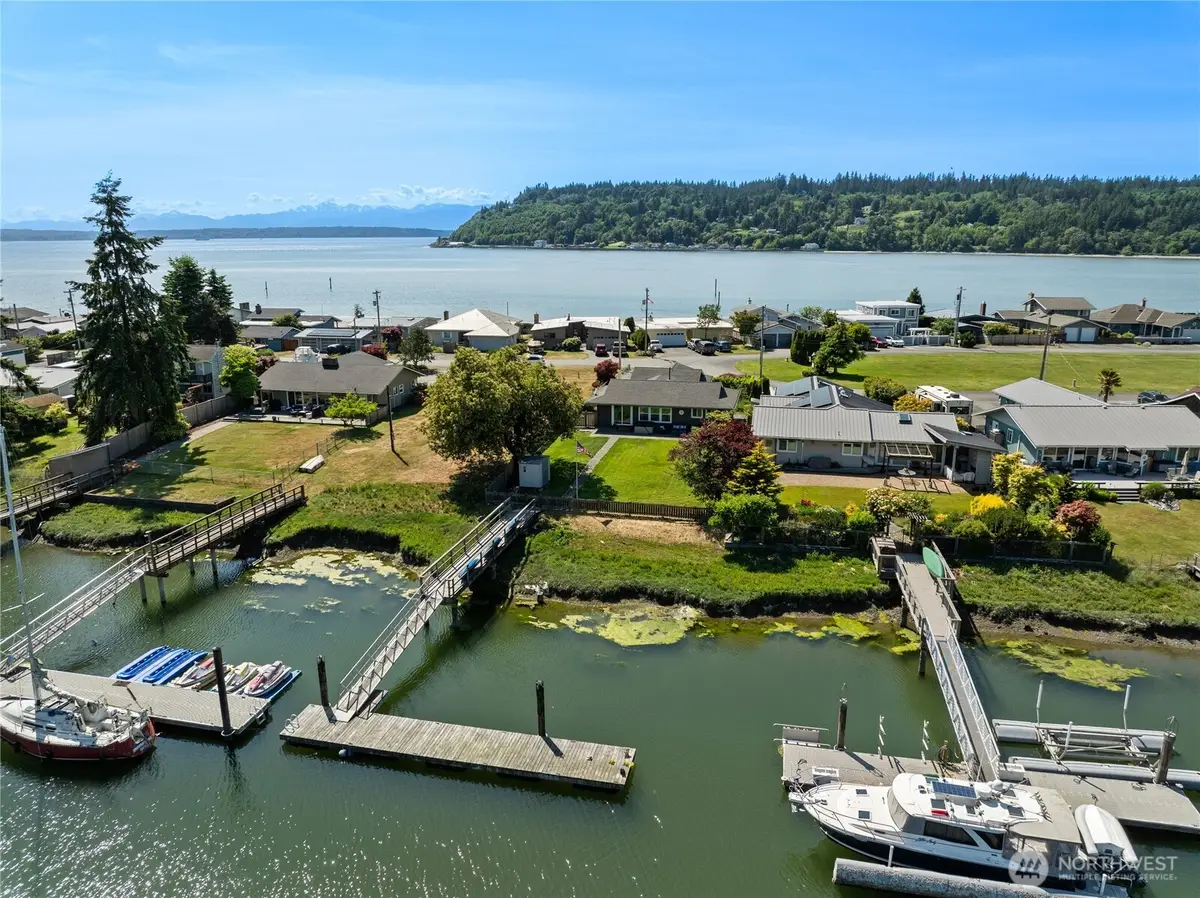 8145 Sandy Hook Terrace, Clinton, WA 98236 - #1