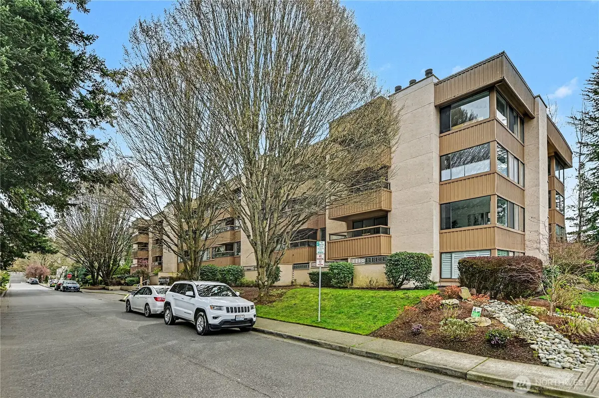 10101 SE 3rd Street #202, Bellevue, WA 98004 - #1