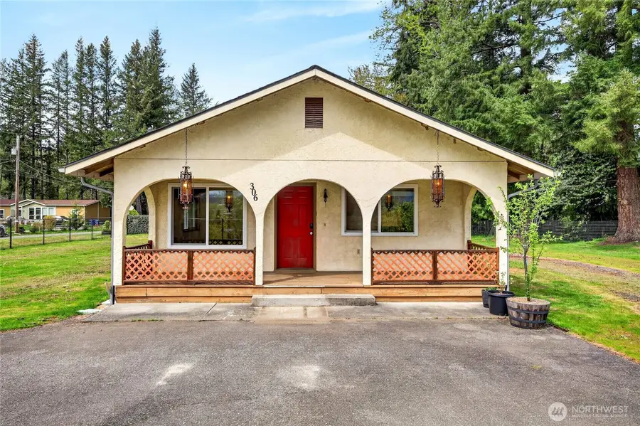 306 11th Street N, Sultan, WA 98294 - #3