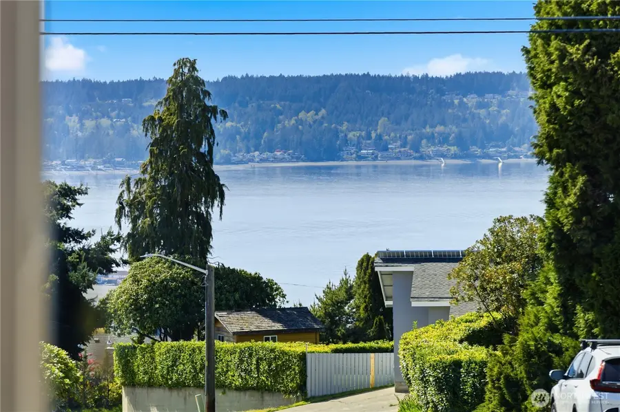 1273 S Jackson Avenue, Tacoma, WA 98465 - #3