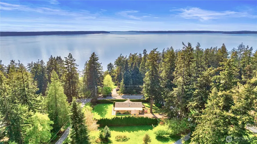 560 N Sunset Drive, Camano Island, WA 98282 - #2