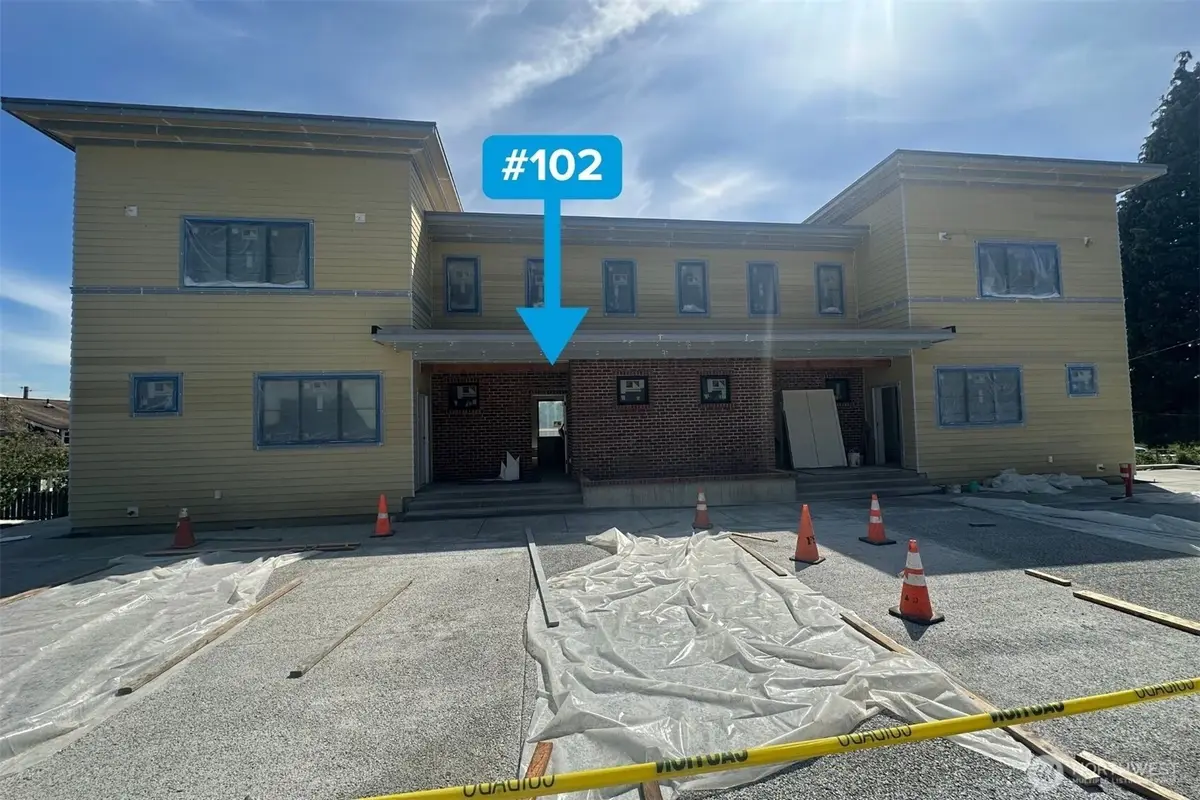 105 S 8th Street #102, Lynden, WA 98264 - #1