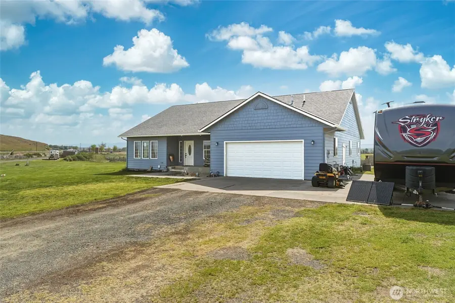 219 Reeds Road, Touchet, WA 99360 - #2