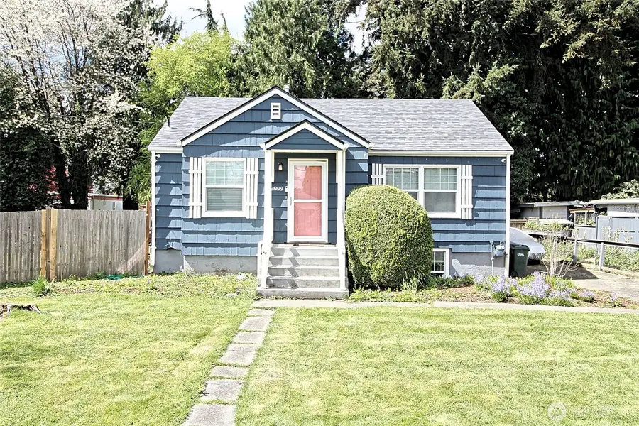 5722 119th Avenue E, Puyallup, WA 98372 - #2