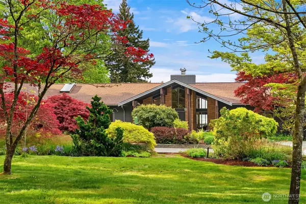 8425 SW 216th Street, Vashon, WA 98070