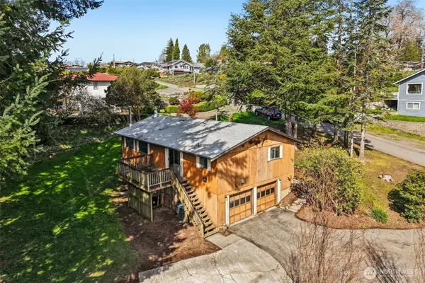 2421 Crestline St, Ferndale, WA 98248