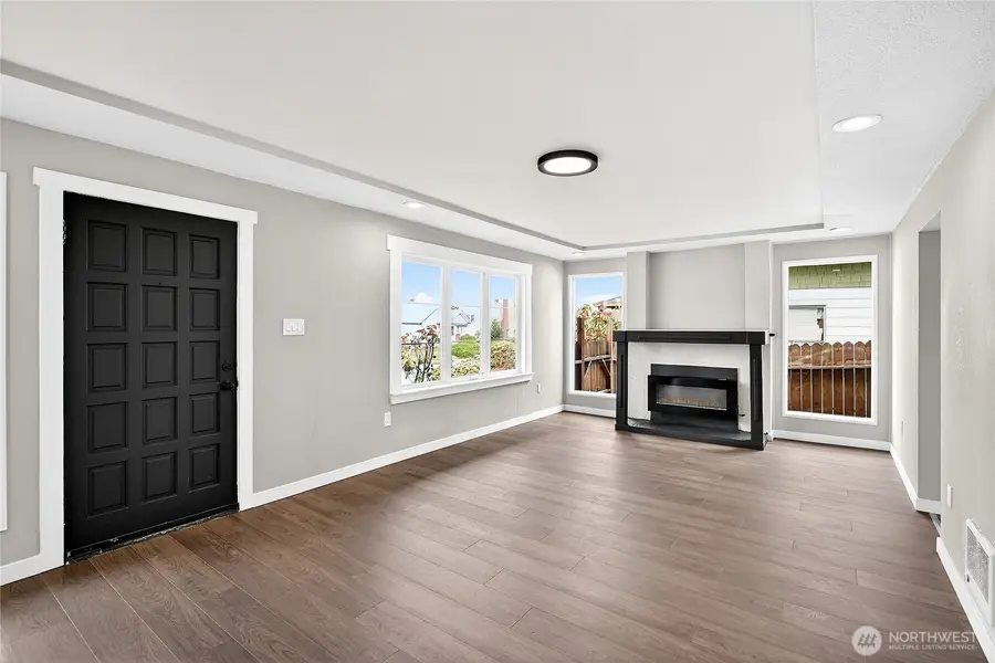 518 56th St, Tacoma, WA 98408 - #3