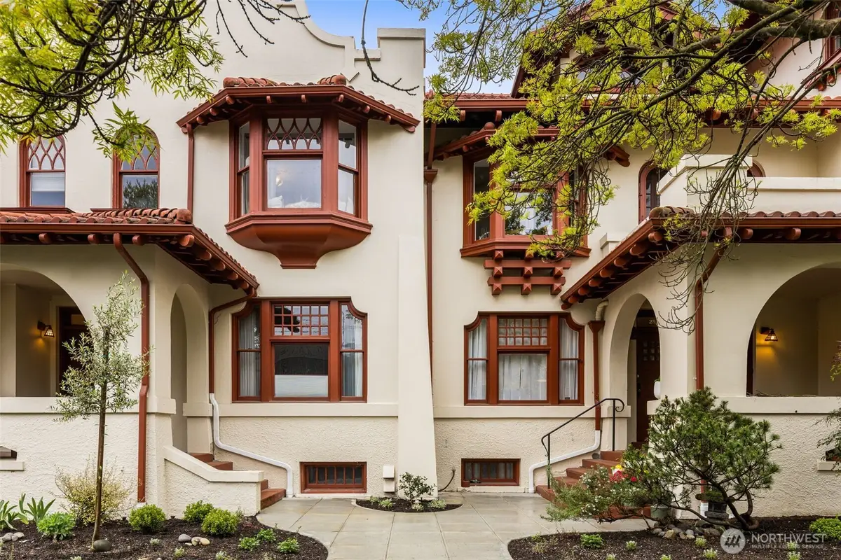 2909 Franklin Avenue E #A, Seattle, WA 98102 - #1